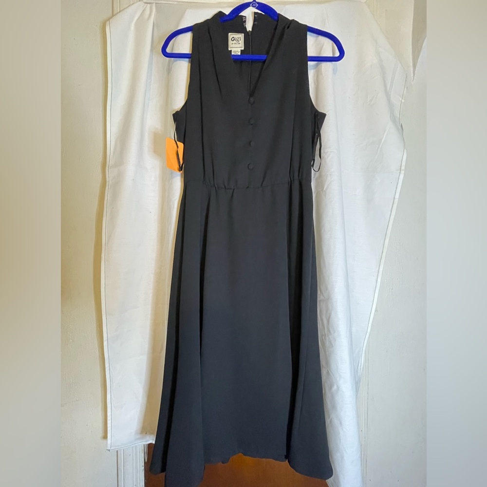 Gigi By Gillian Size 12 Black Sleeveless Dress with Buttons down Front Vintage